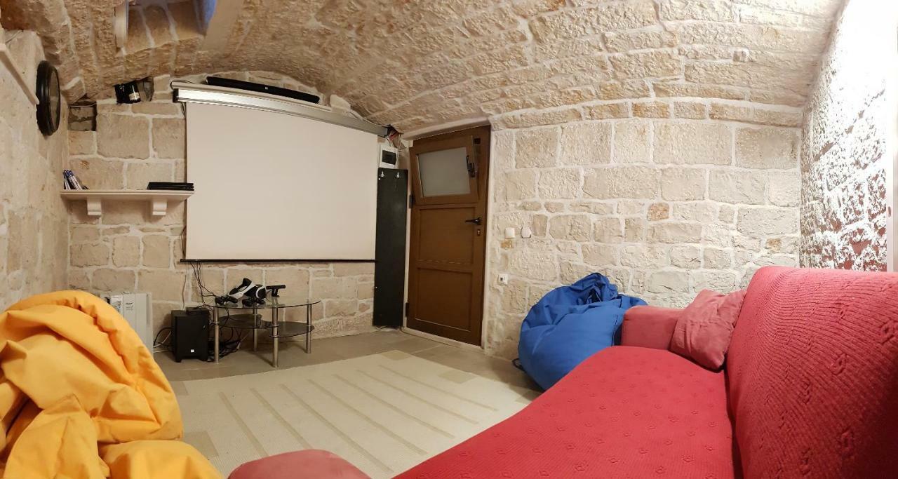 Holiday Home Gustirna Selca  ภายนอก รูปภาพ