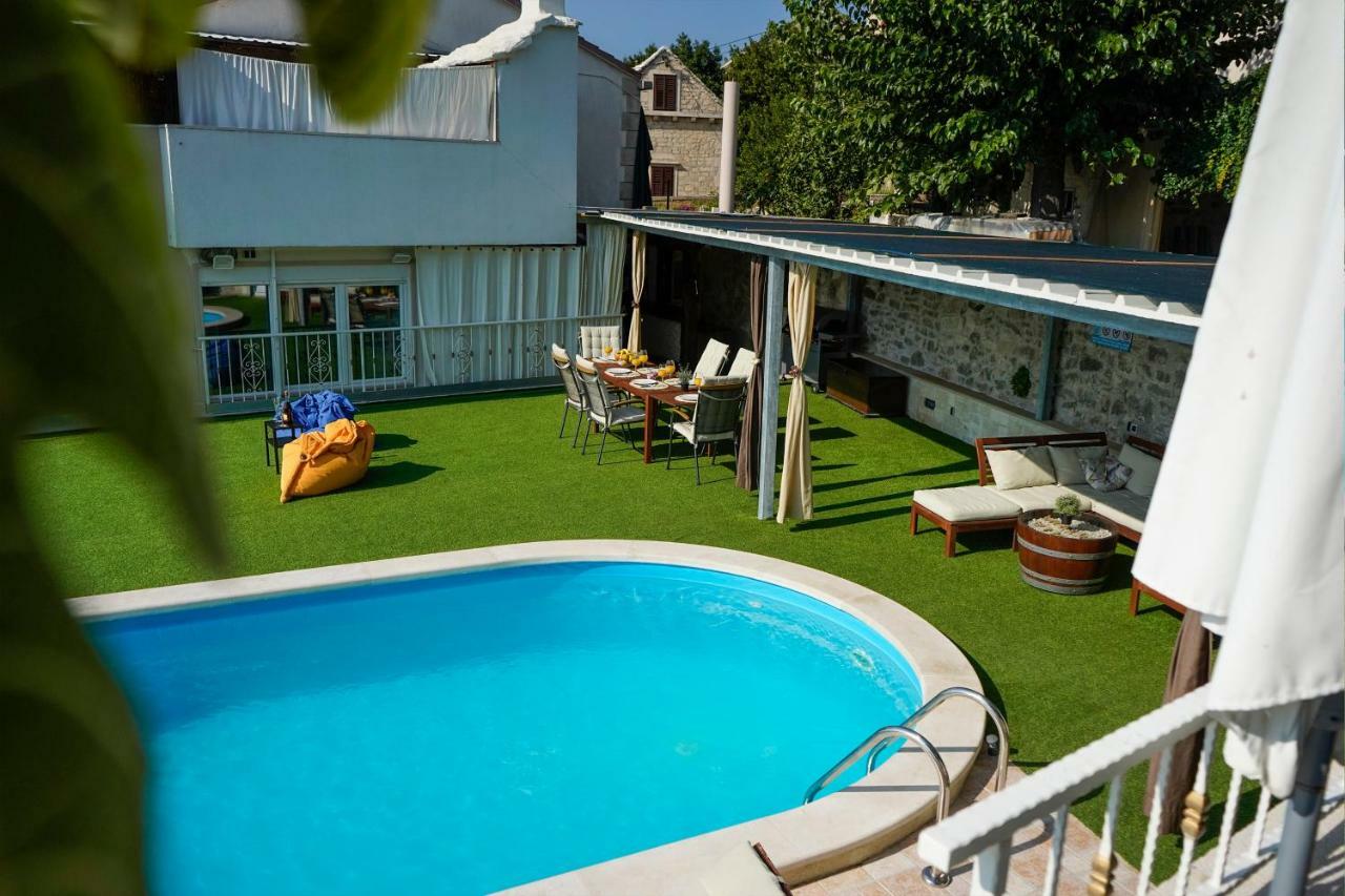 Holiday Home Gustirna Selca  ภายนอก รูปภาพ